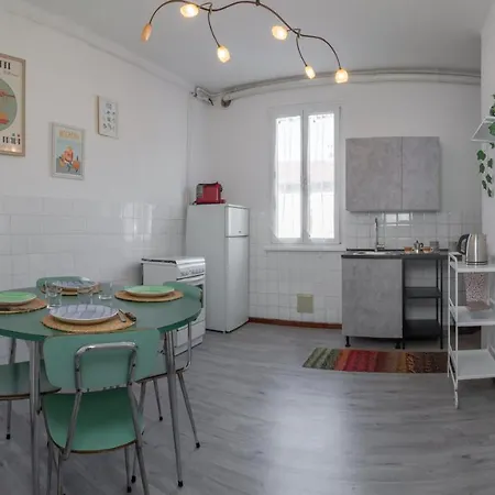 - 10 Min From Duomo Free Parking & Wifi Apartment Trento