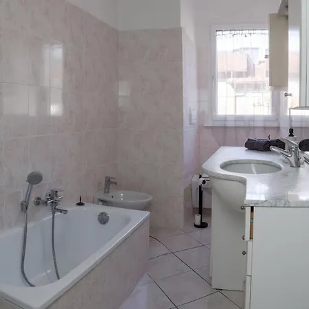 Apartment - 10 Min From Duomo Free Parking & Wifi Trento